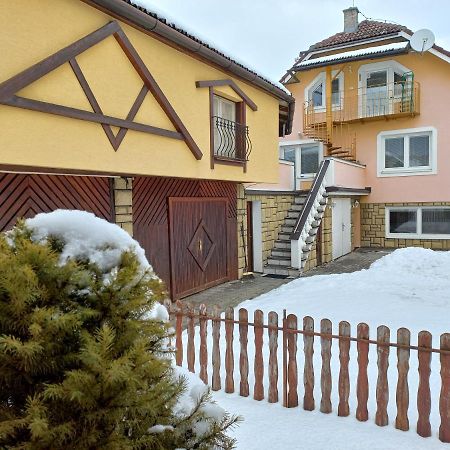 Apartman Elegant Bešeňová Eksteriør bilde