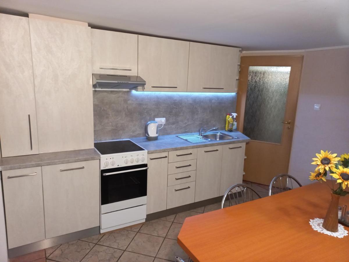 Apartman Elegant Bešeňová Eksteriør bilde