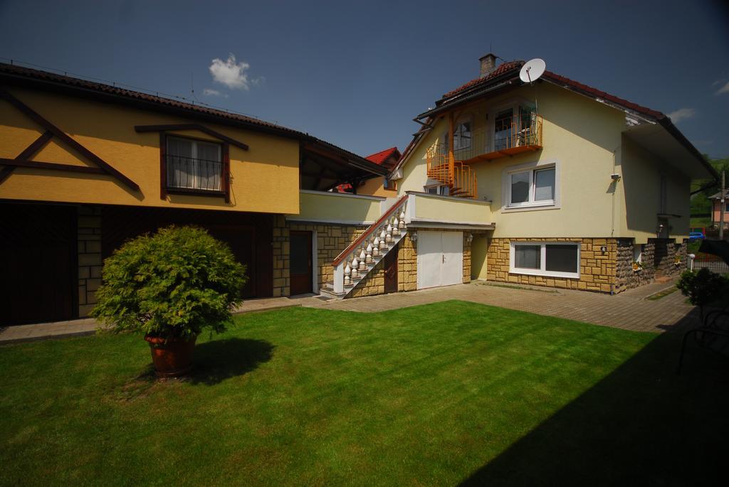 Apartman Elegant Villa Bešeňová Rom bilde